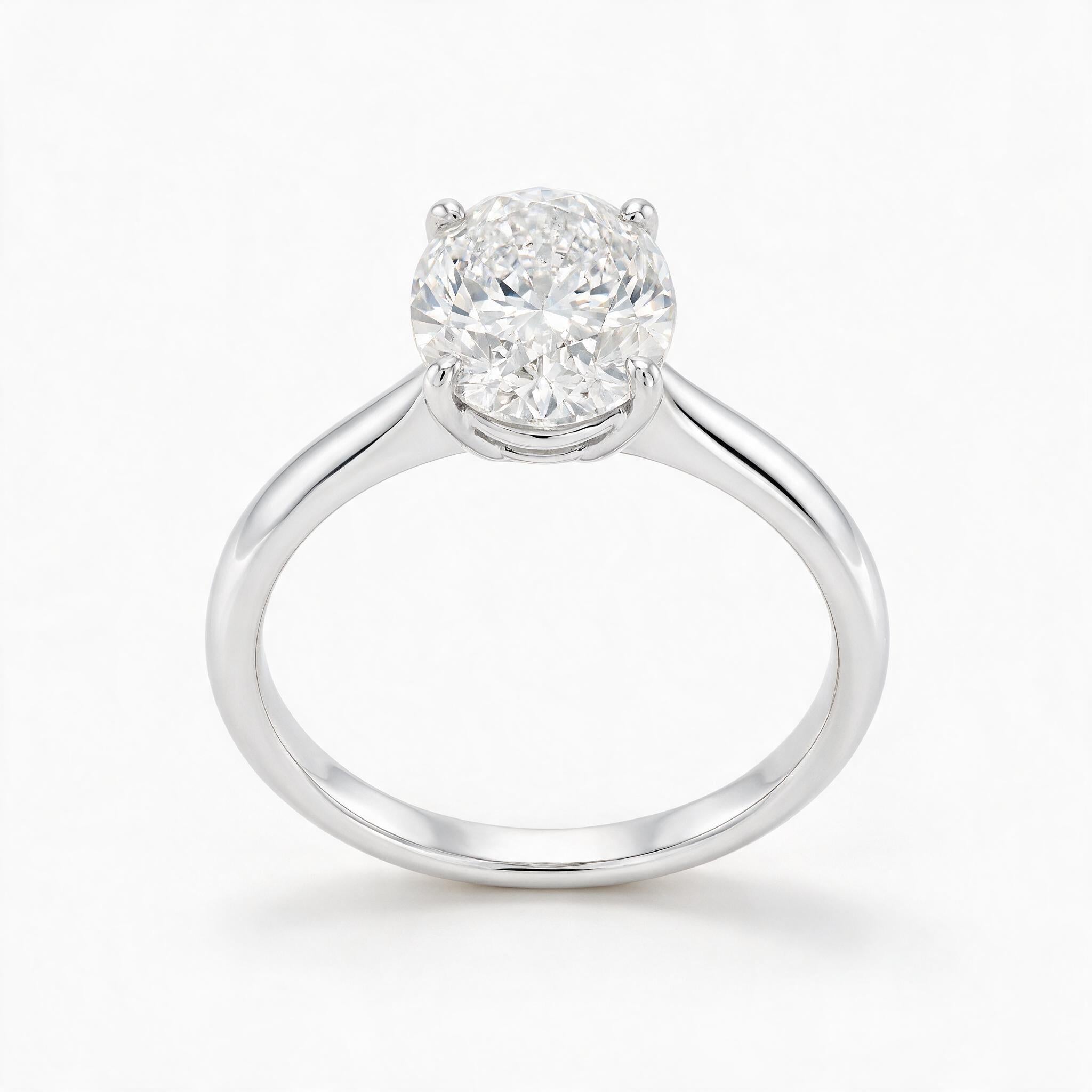 Oval cut diamond engagement ring